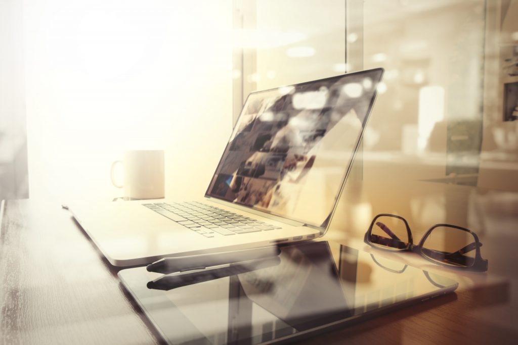 A Protocol IT engineer working with a business client